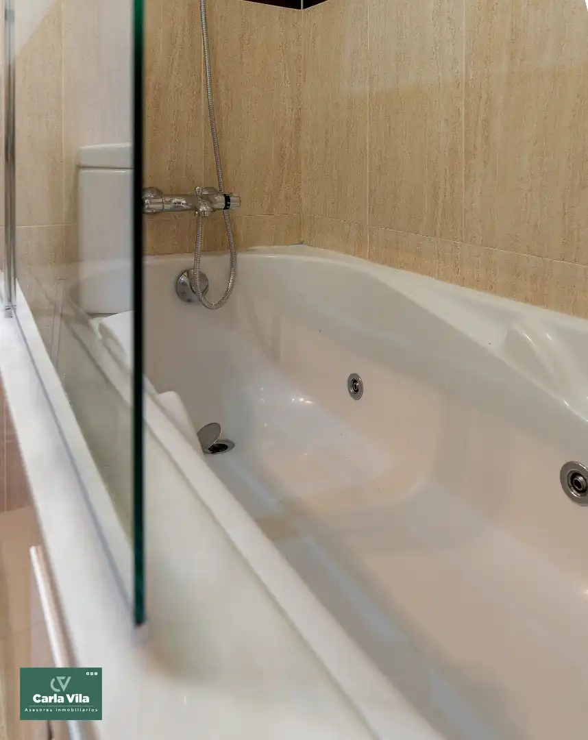 Bany de Pis de lloguer en Lugo amb Calefacció, Parquet i Traster