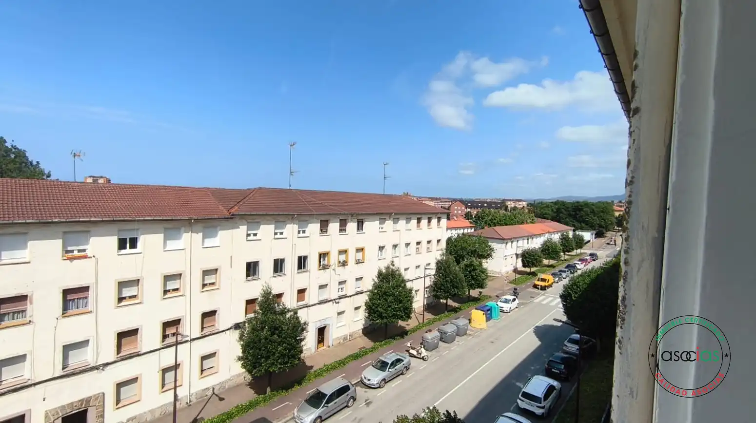 Vista exterior de Pis en venda en Gijón  amb Calefacció, Traster i Moblat