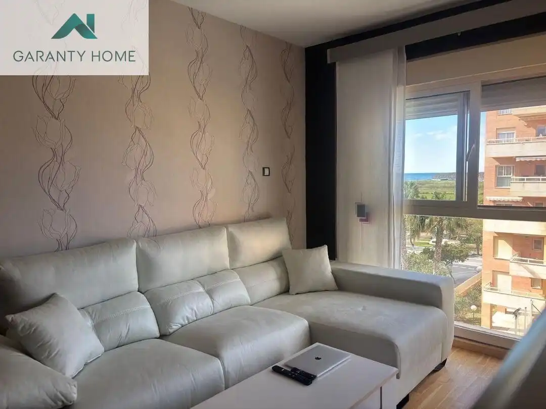 Flat with terrace to rent in Torre del Mar, imagen 2