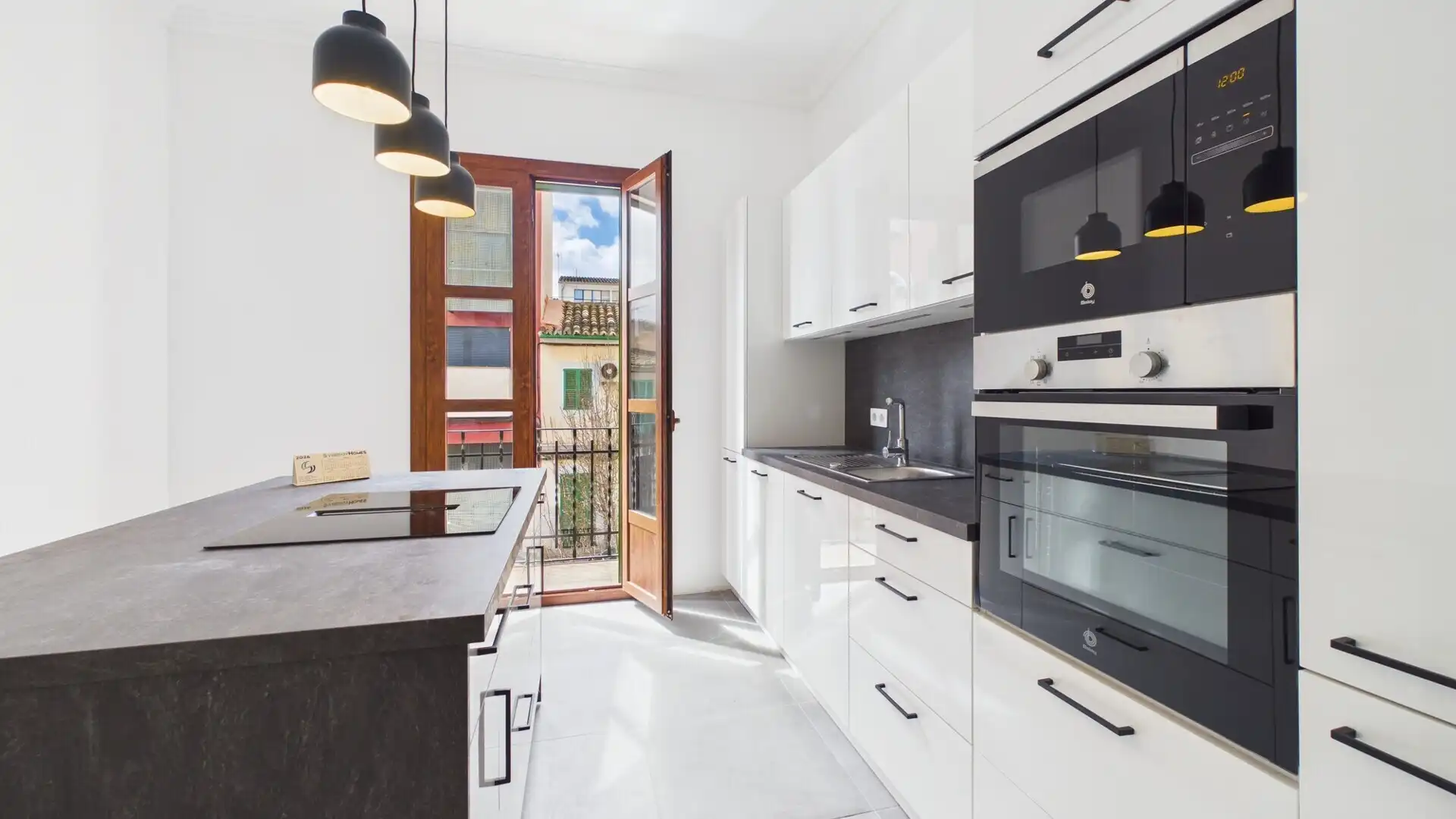 Cocina de Piso de alquiler en  Palma de Mallorca con Aire acondicionado, Terraza y Se aceptan mascotas