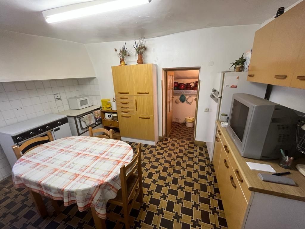 House or chalet for sale in  GENERAL ALDEANUEVA, Torija