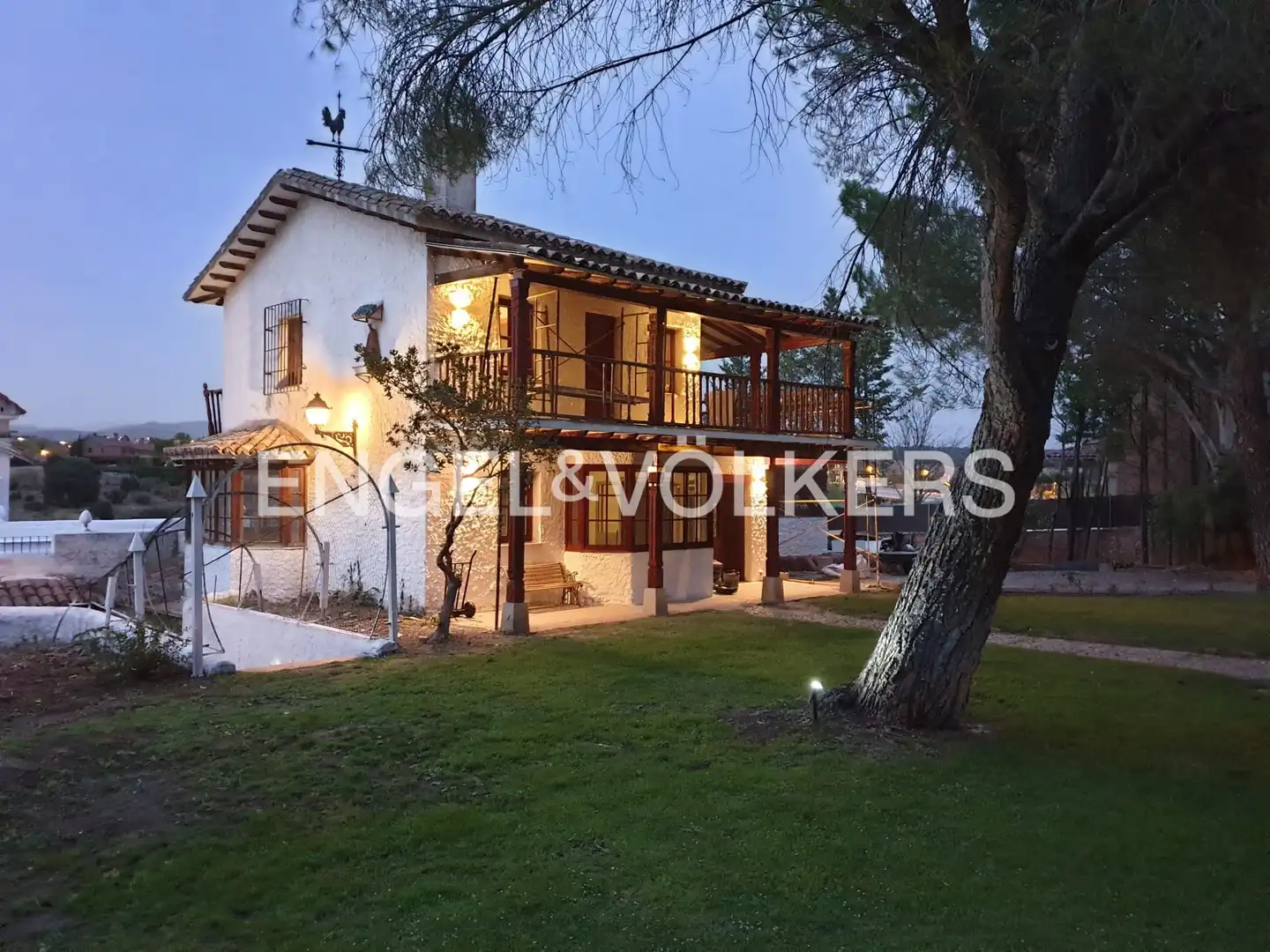 Vista exterior de Casa o chalet de alquiler en Las Rozas de Madrid con Calefacción, Jardín privado y Terraza