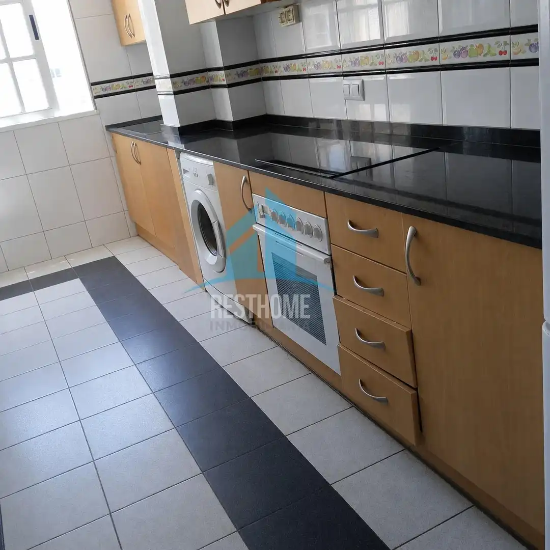 Piso con ascensor en venta en Pueblo de Cullera, imagen 2