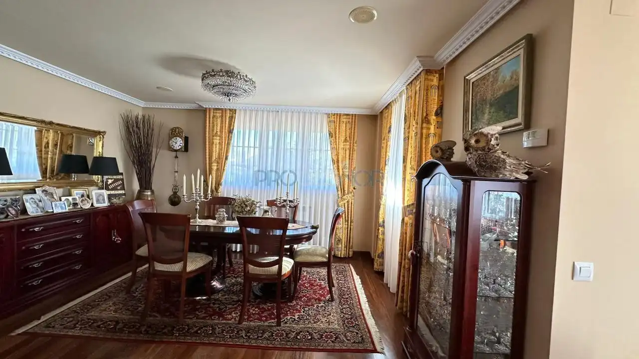 Comedor de Casa o chalet en venta en Sariegos con Calefacción, Jardín privado y Terraza