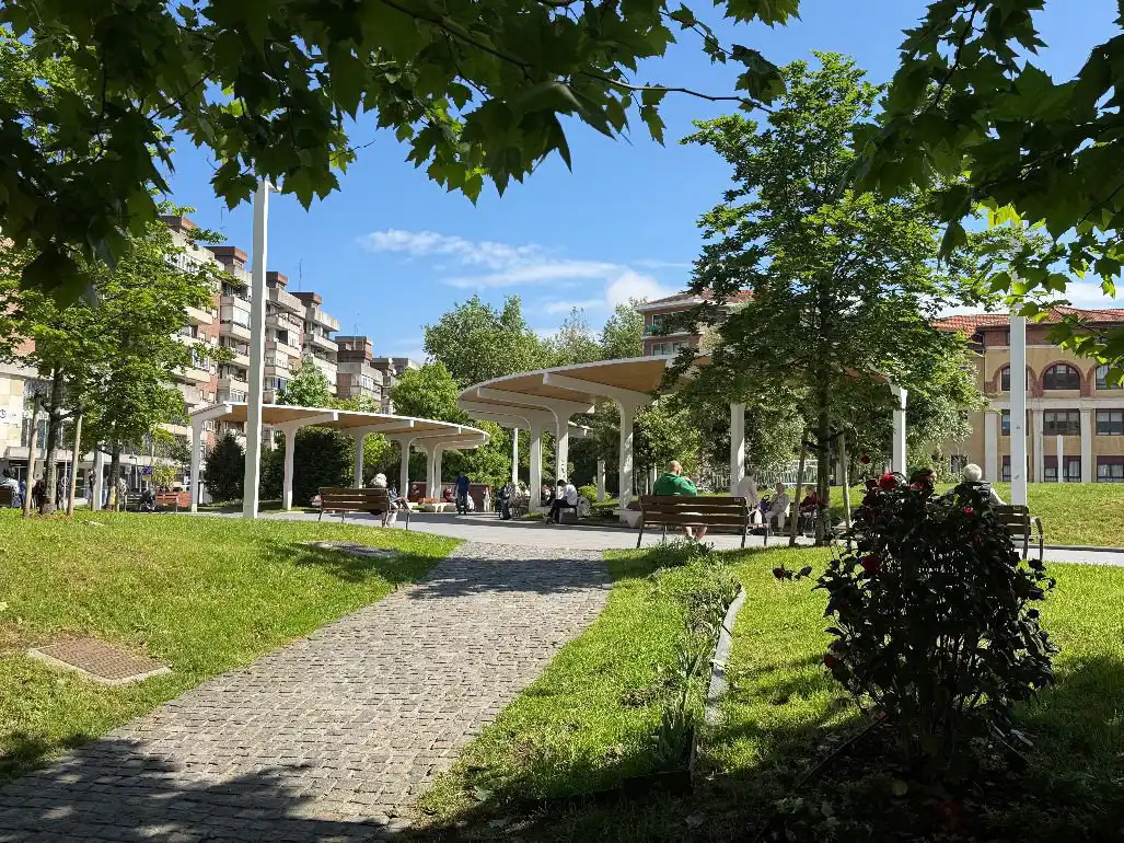 Außenansicht von Wohnung zum Verkauf in Getxo  mit Heizung, Terrasse und Internet