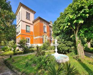 Jardí de Casa o xalet en venda en Gijón 