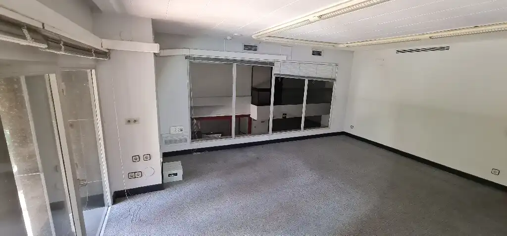 Commercial properties for sale in  Logroño