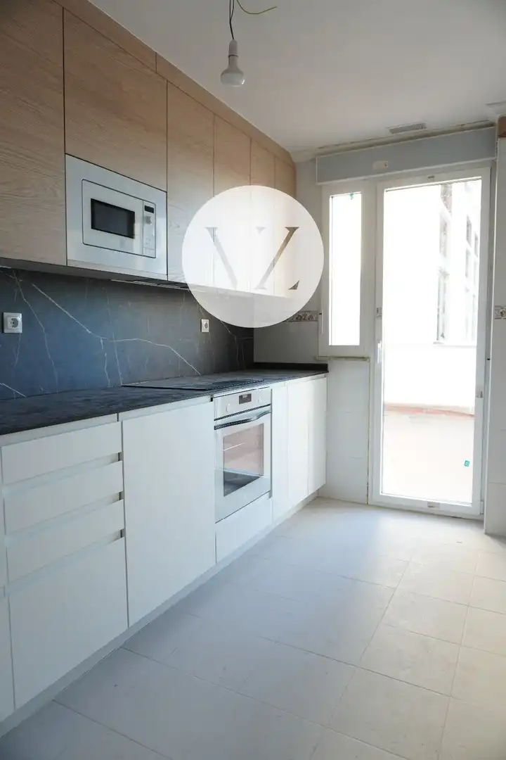 Küche von Wohnung zum Verkauf in Pelabravo mit Heizung, Privatgarten und Terrasse