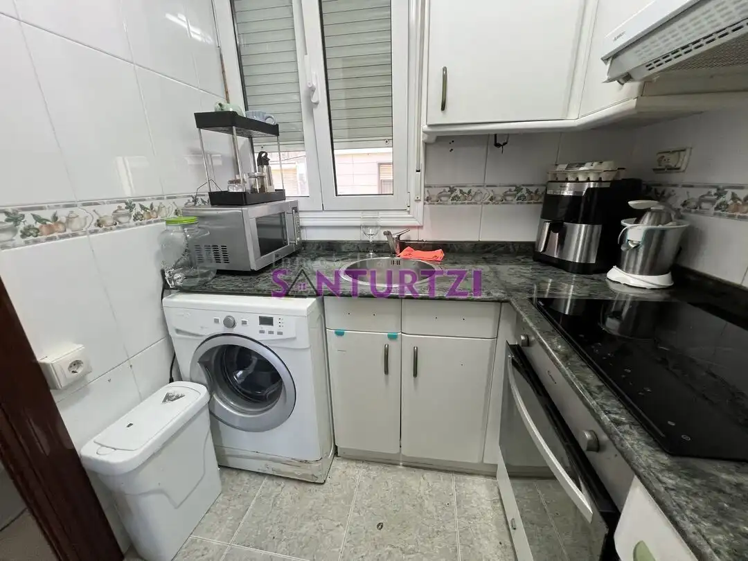 Kitchen of Flat for sale in Santurtzi   with Heating