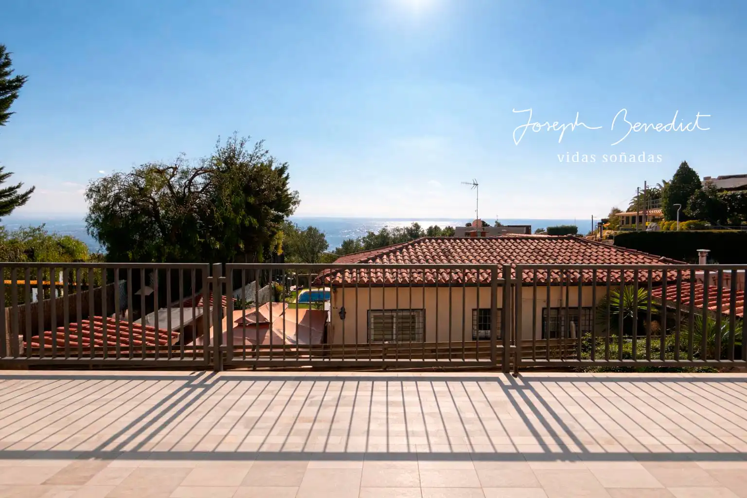 Terrassa de Casa o xalet en venda en Castelldefels amb Aire condicionat, Calefacció i Jardí privat