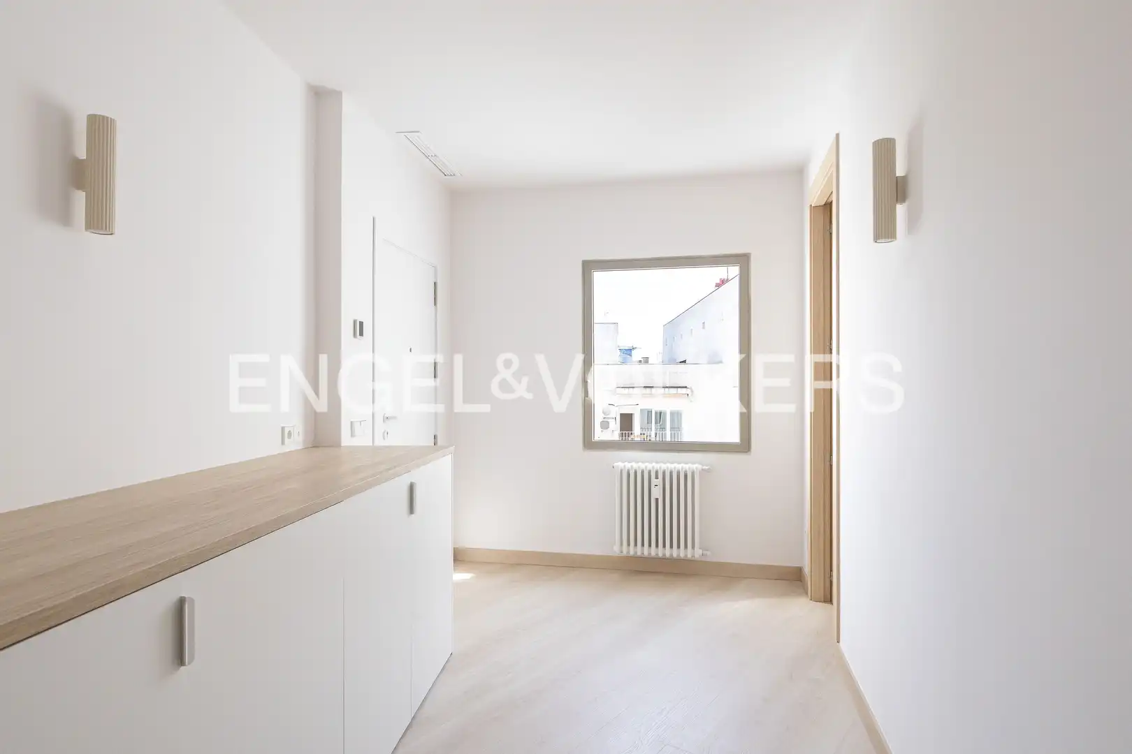 Flat for sale in Madrid  with Air Conditioner, Heating and Terrace