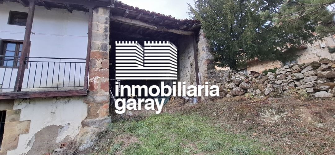 House or chalet for sale in Valle de Valdebezana  with Private garden and Balcony