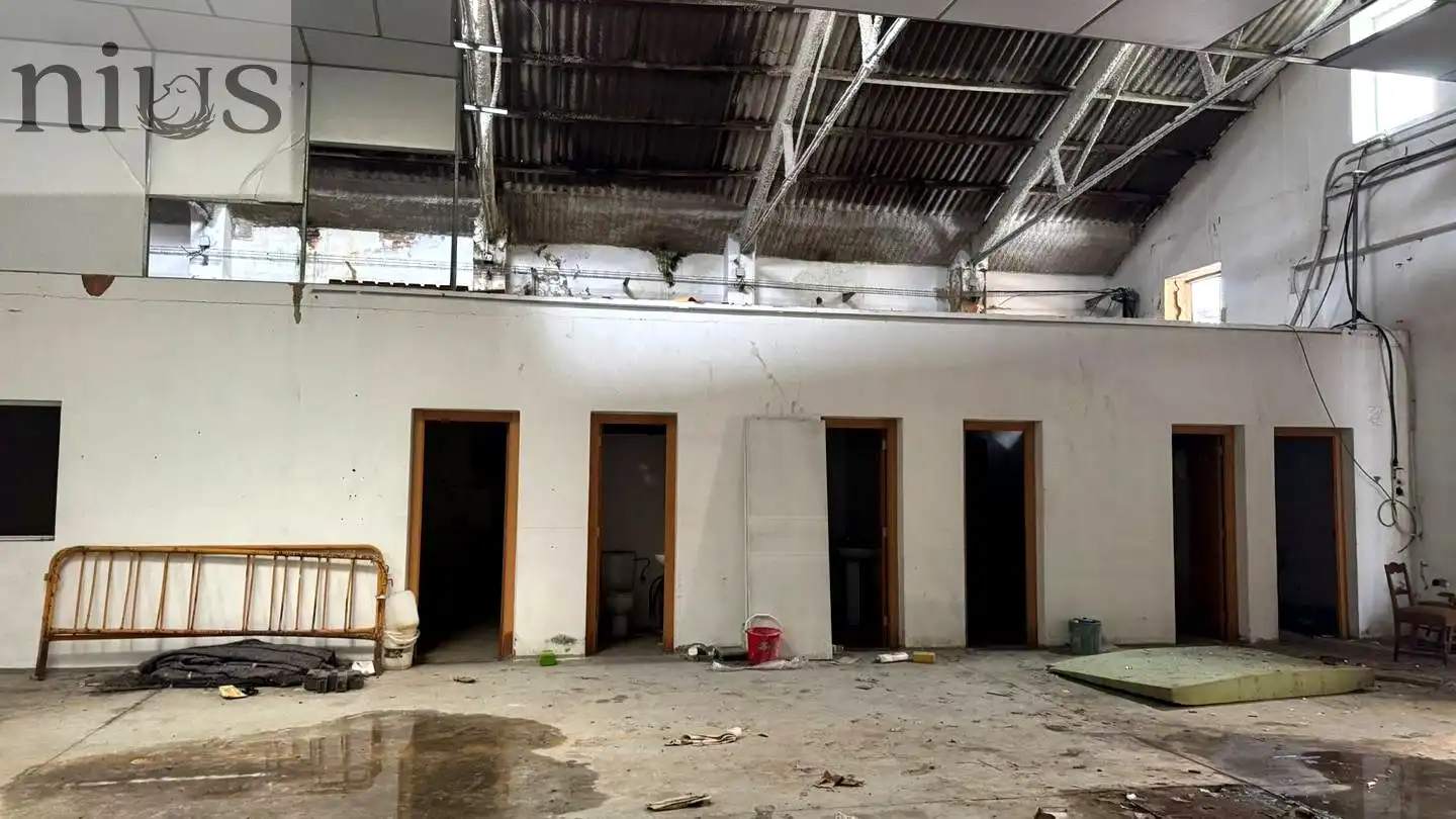 Nave industrial en venta en Silla