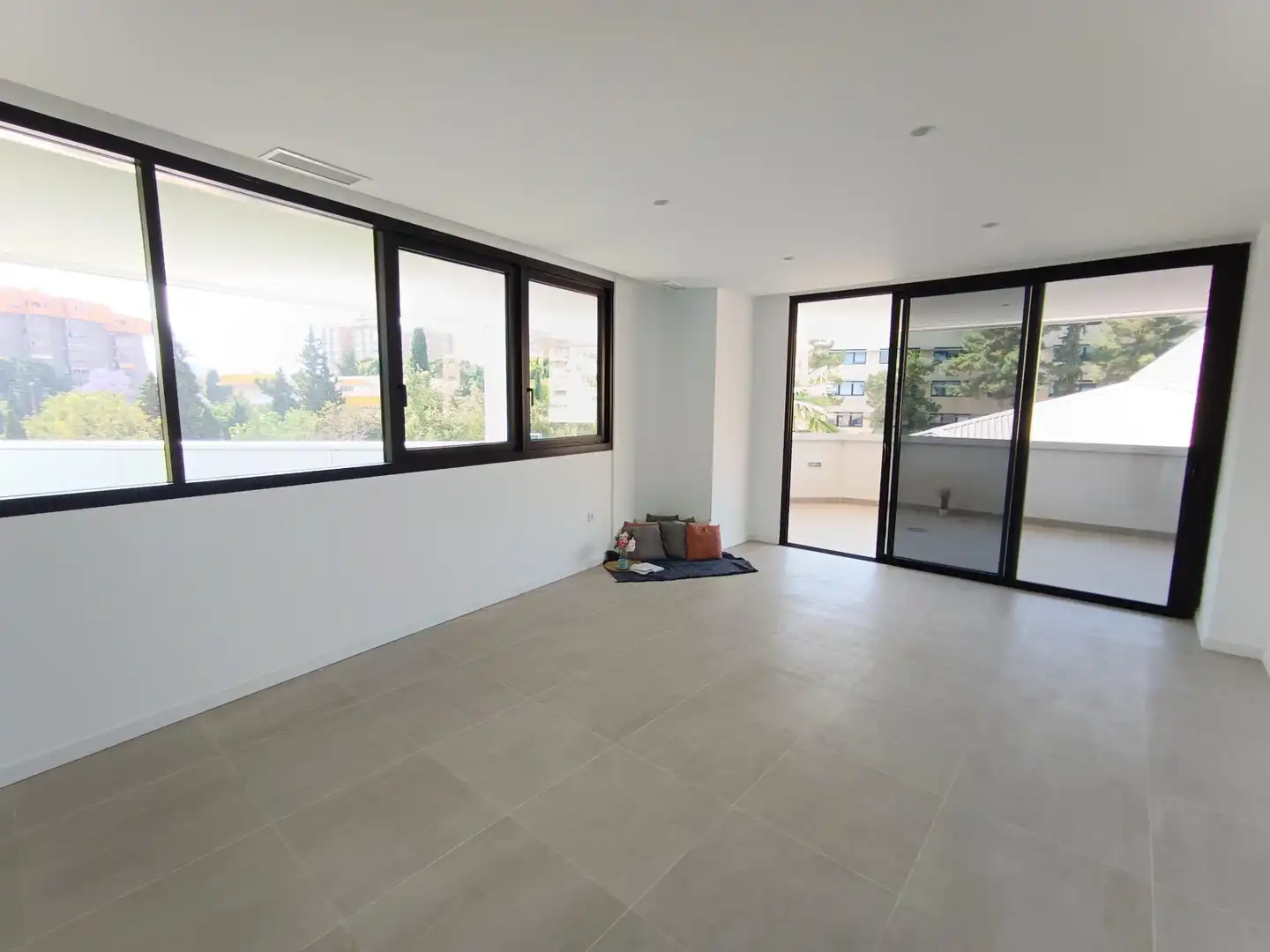 Wohnung zum Verkauf in Murcia mit Privatgarten, Terrasse und Abstellraum