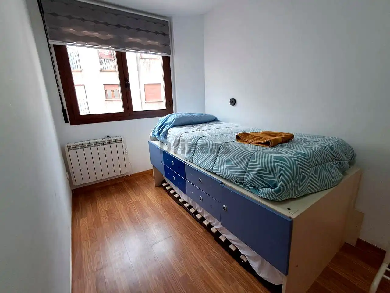 Habitación de Piso en venta en Mora de Rubielos con Calefacción y Amueblado