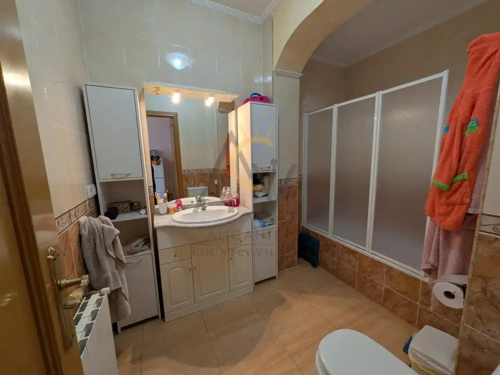 Casa amb jardí en venda a Avenida Castilla De, imagen 14
