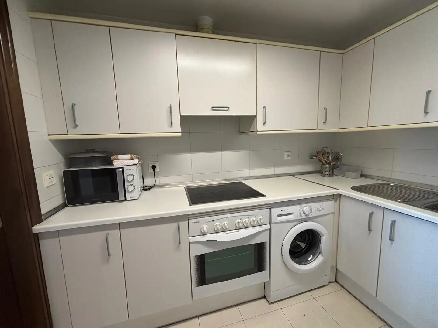 Cocina de Piso de alquiler en  Pamplona / Iruña con Calefacción, Parquet y Terraza