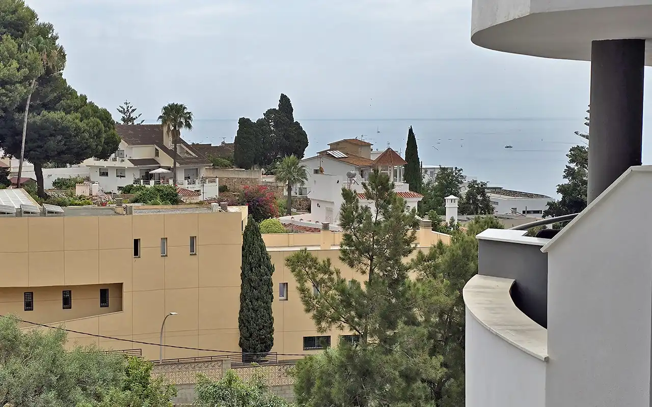 Vista exterior de Piso en venta en Torremolinos con Aire acondicionado, Calefacción y Terraza
