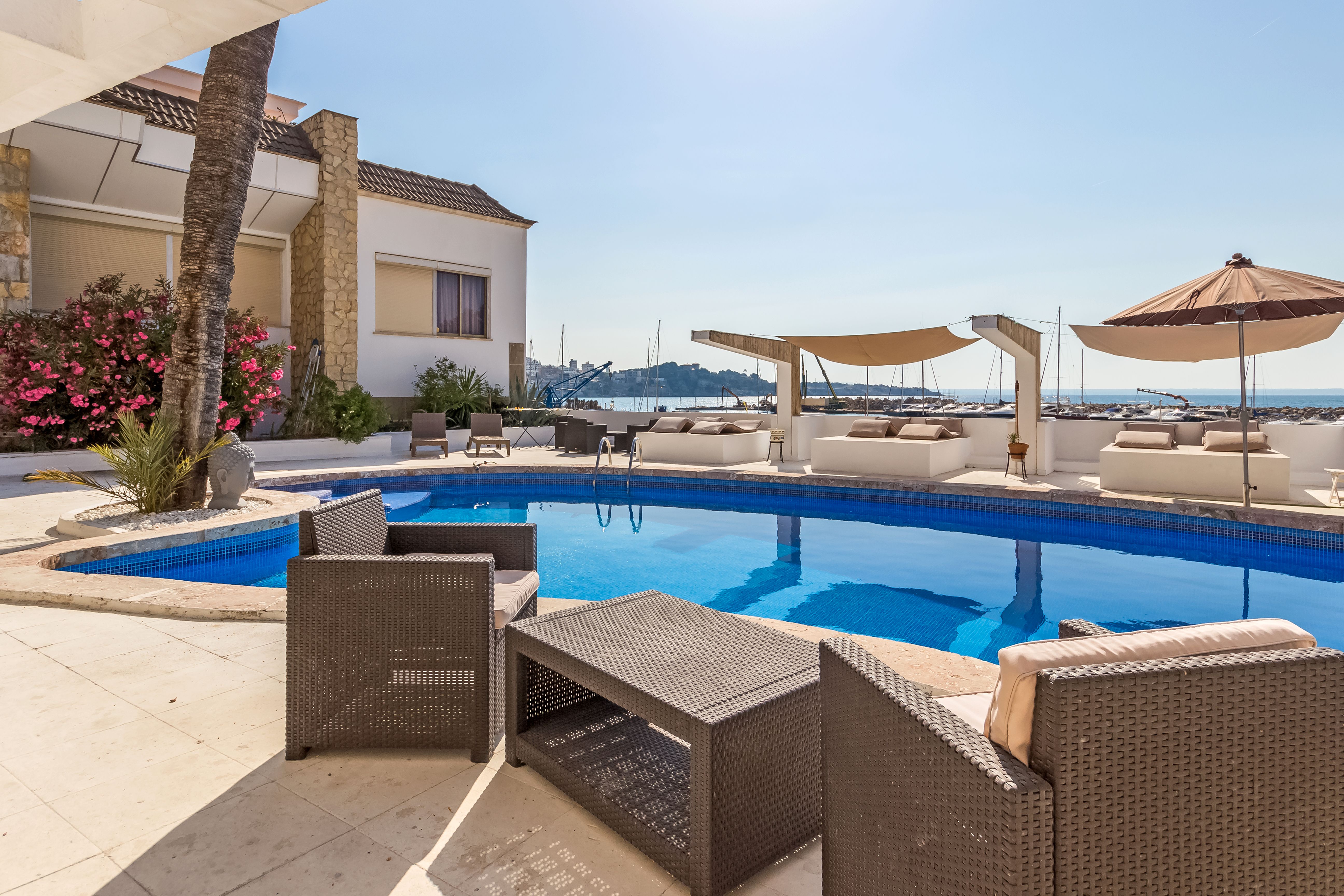 Piscina de Casa adosada de lloguer en  Palma de Mallorca amb Aire condicionat, Moblat i Piscina comunitària