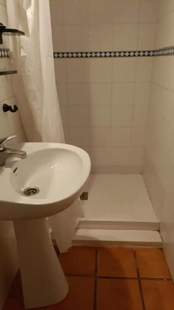 Bathroom of Apartments for rent in Sevilla  with Furnished