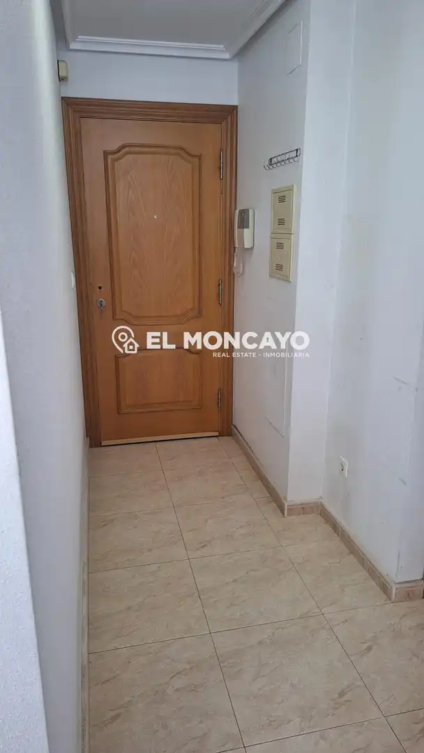 Apartamento en venta en Guardamar del Segura con Calefacción, Terraza y Piscina comunitaria