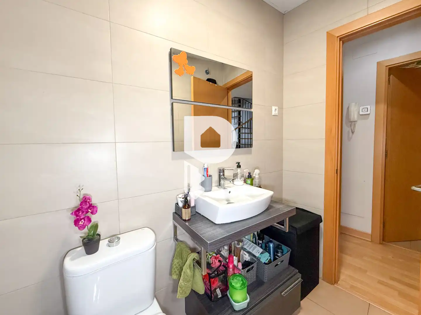 Bathroom of Flat for sale in Sant Vicenç Dels Horts  with Air Conditioner, Heating and Parquet flooring