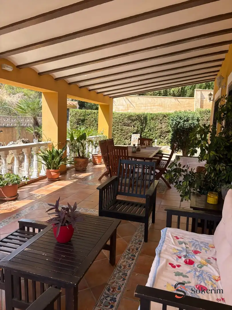 Casa amb terrassa en venda a Finestrat Pueblo