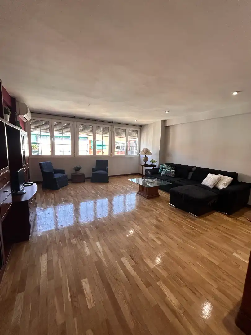 Piso con ascensor en venta en Barrio Venecia - Nueva Alcalá, imagen 3