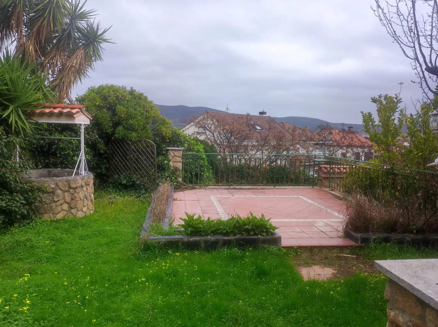 Houses for sale in Plasencia  with Air Conditioner, Heating and Terrace