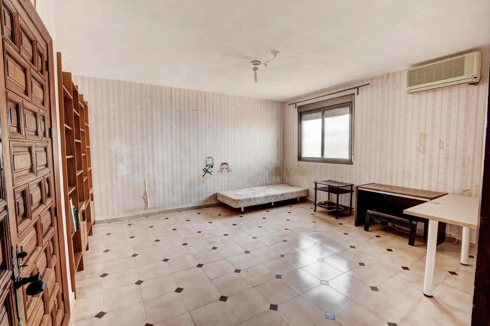 Habitación de Casa o chalet en venta en Málaga con Jardín privado, Terraza y Trastero