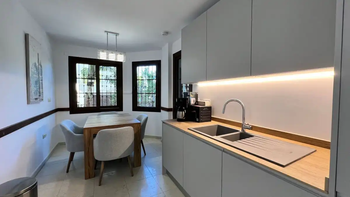 Cocina de Apartamento en venta en Altea con Aire acondicionado, Calefacción y Jardín privado