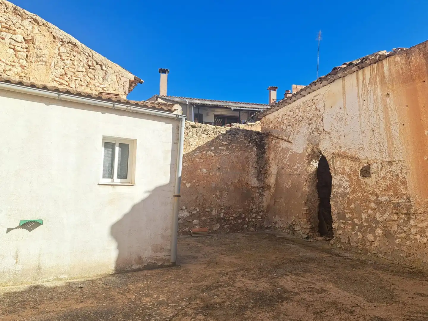 Vista exterior de Casa o chalet en venta en Fuenterrobles con Trastero