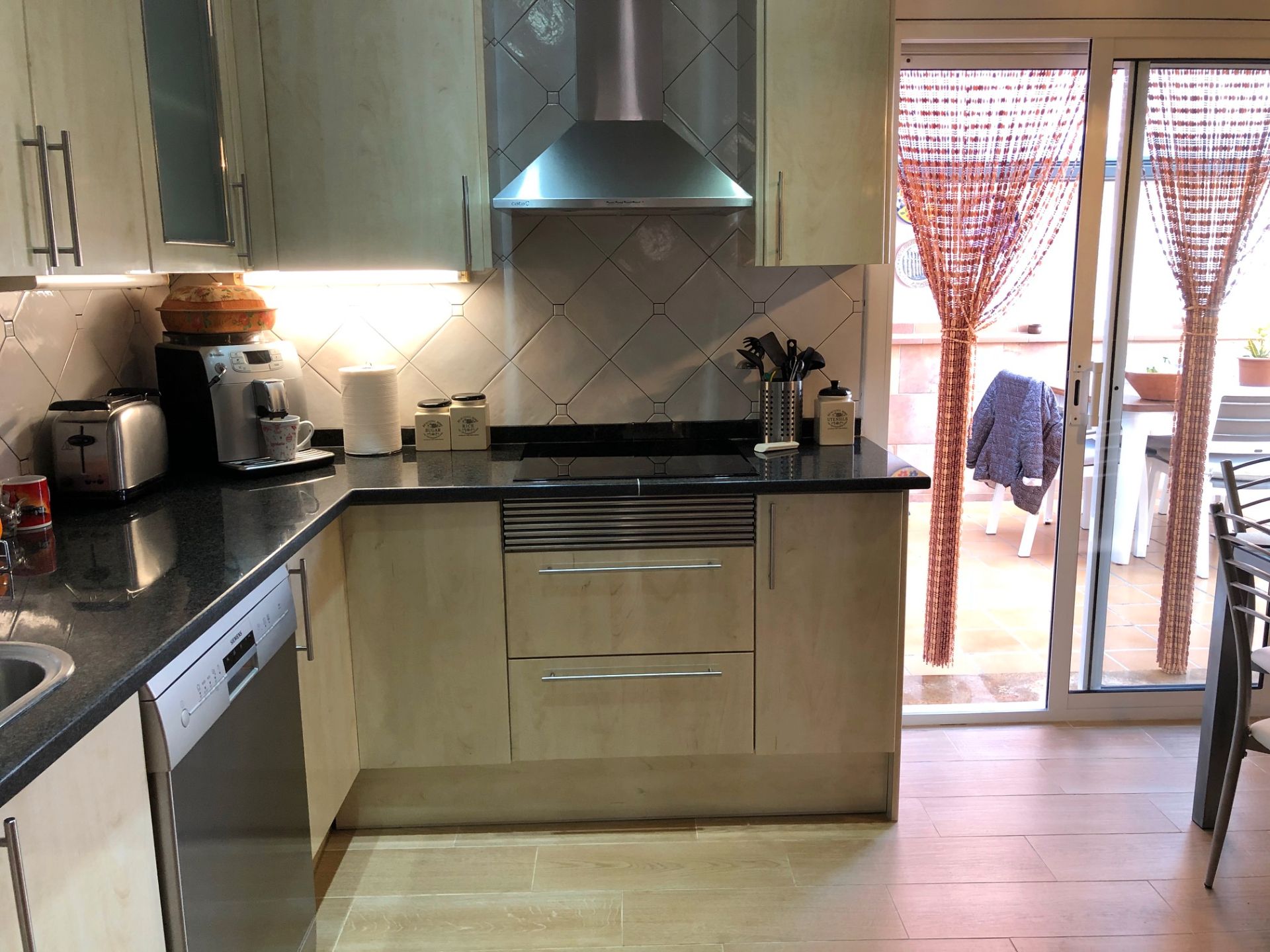 Kitchen of Single-family semi-detached for sale in Premià de Mar  with Air Conditioner, Heating and Terrace
