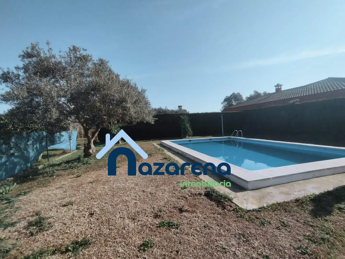Piscina de Terreno en venta en Coria del Río