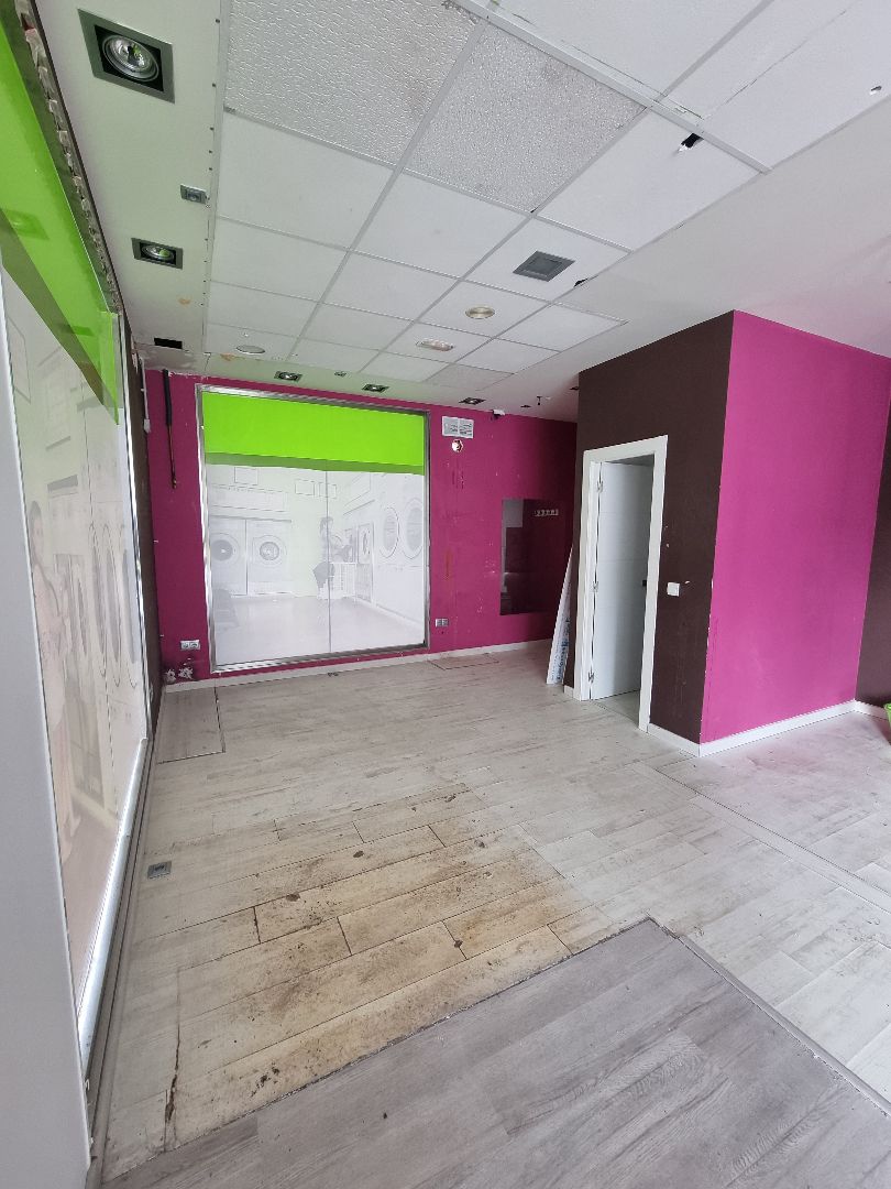 Geschaftsraum miete in Barrio la Iglesia, Liencres