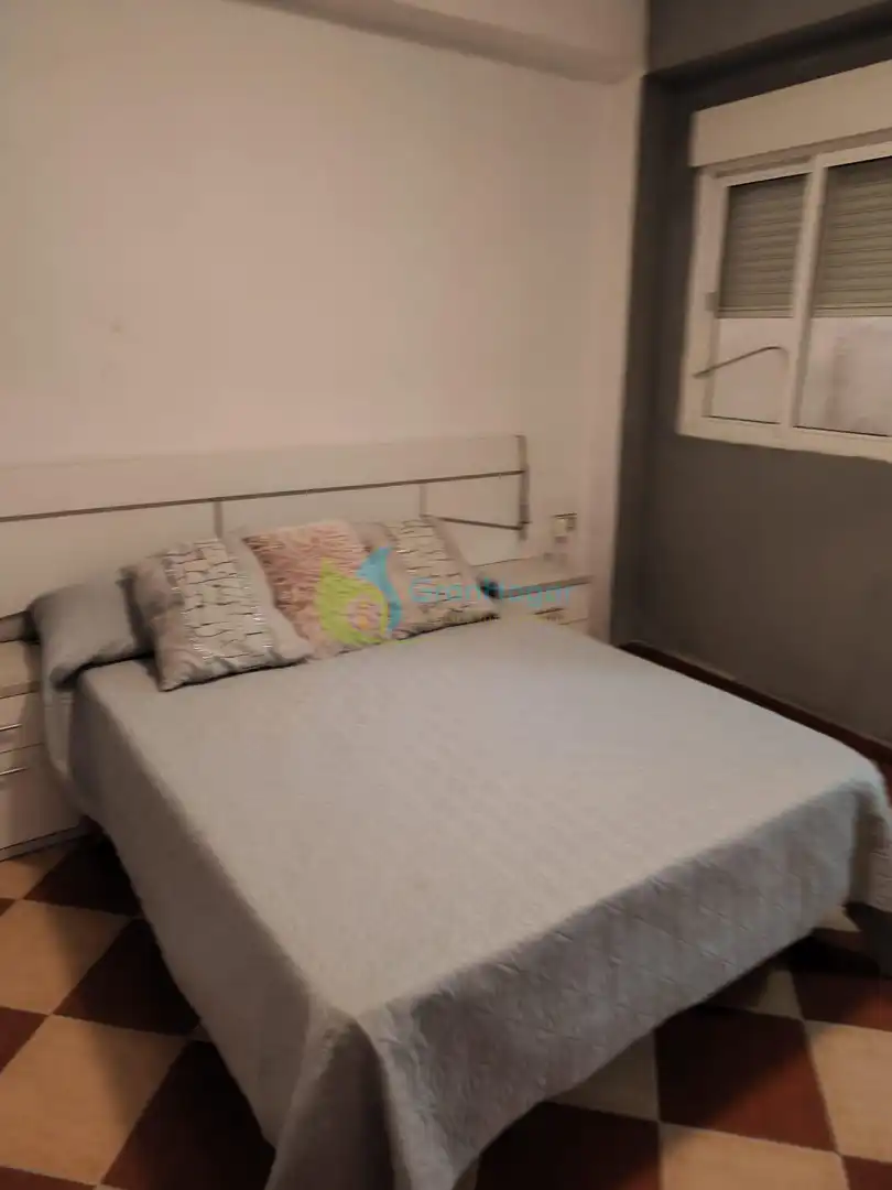 Dormitori de Pis en venda en Sevilla amb Terrassa, Traster i Balcó