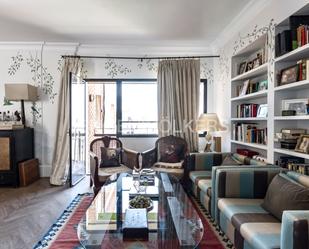 Living room of Apartment for sale in  Madrid Capital  with Air Conditioner, Heating and Terrace