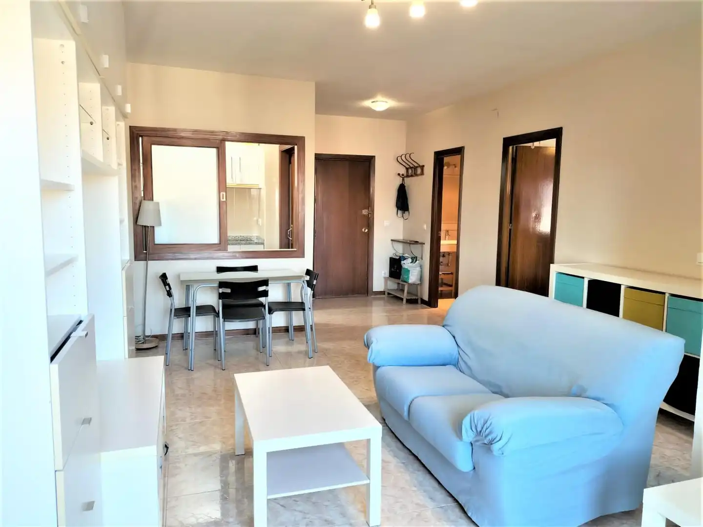 Sala de estar de Piso de alquiler en Sevilla con Aire acondicionado y Amueblado