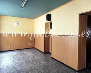 Premises to rent in San Fernando