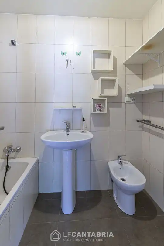 Baño de Piso en venta en Liérganes con Calefacción y Parquet