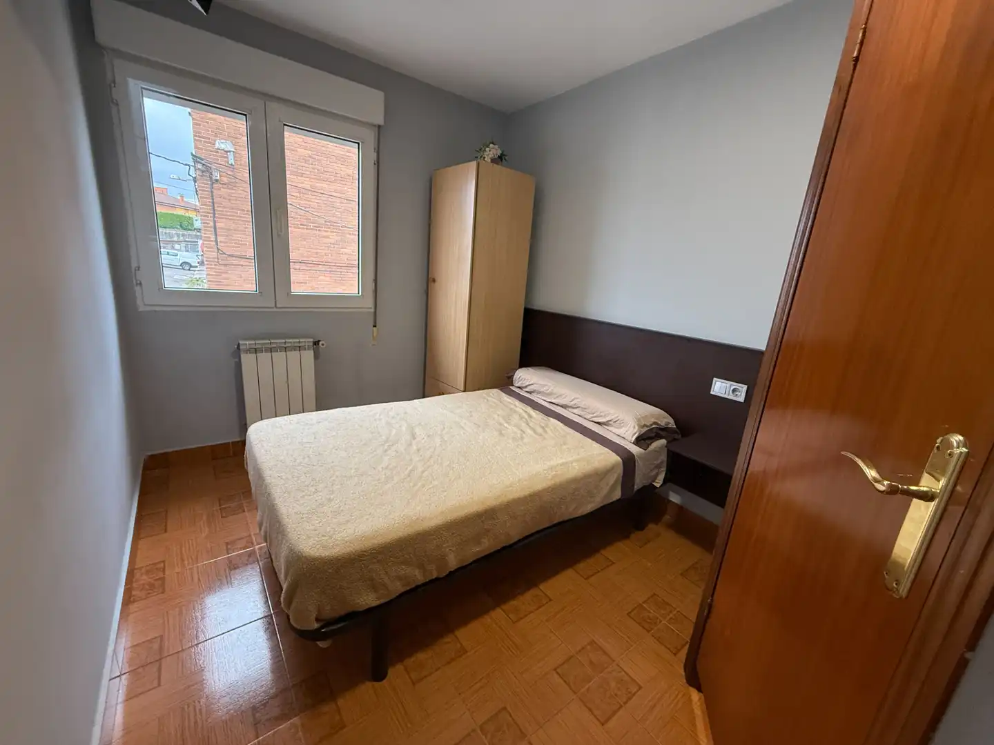 Dormitori de Edifici en venda en Siero amb Alarma