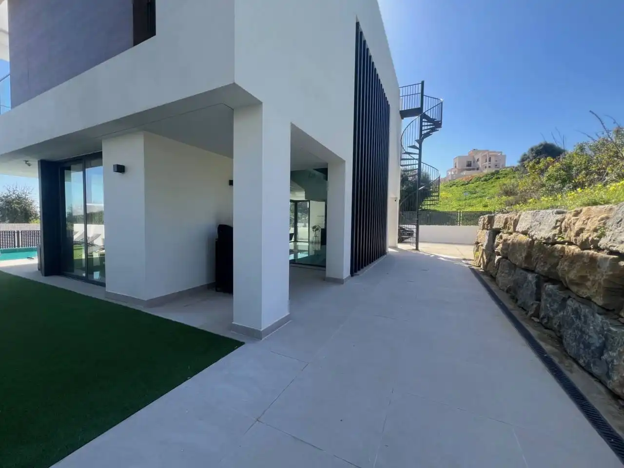 Terraza de Casa o chalet en venta en Estepona con Aire acondicionado, Calefacción y Jardín privado