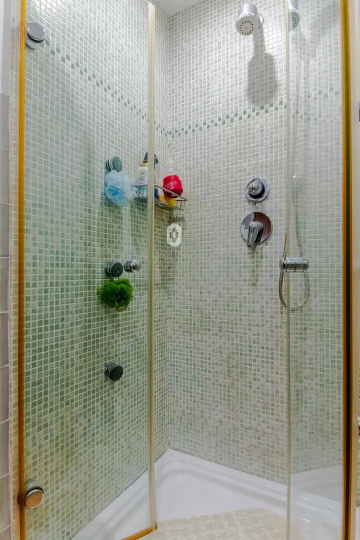 Badezimmer von Dachboden zum Verkauf in Pollença mit Klimaanlage, Heizung und Parkett