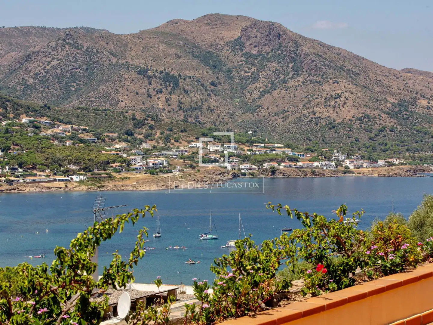 Vista exterior de Casa o xalet en venda en El Port de la Selva amb Calefacció, Terrassa i Traster