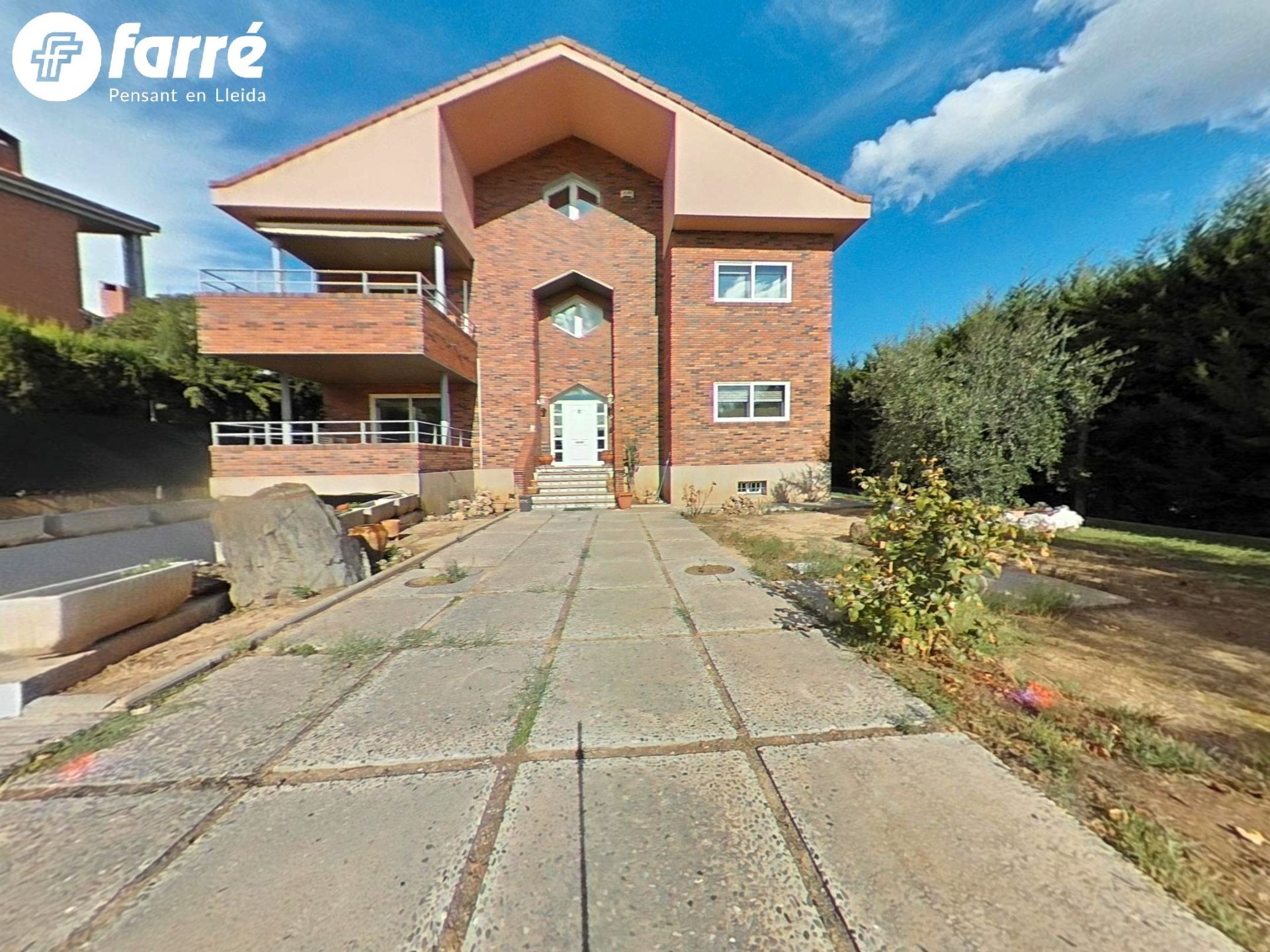 Exterior view of House or chalet for sale in  Lleida Capital  with Air Conditioner, Heating and Private garden