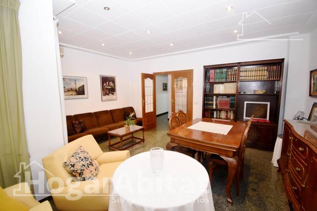 Piso en Venta en Calle Reis Catolics en Alquenència - Venècia