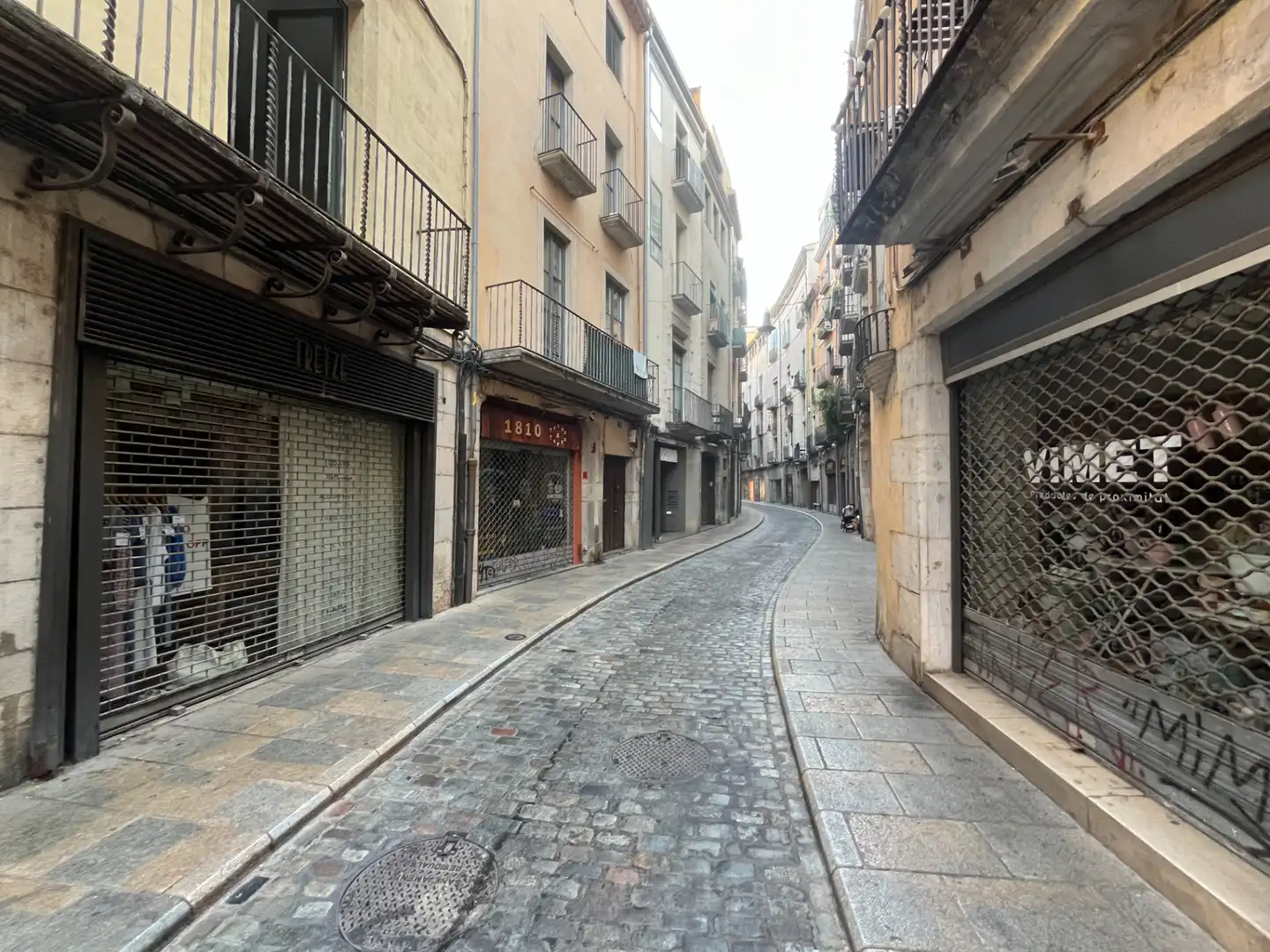 Außenansicht von Geschaftsraum zur Miete in Girona