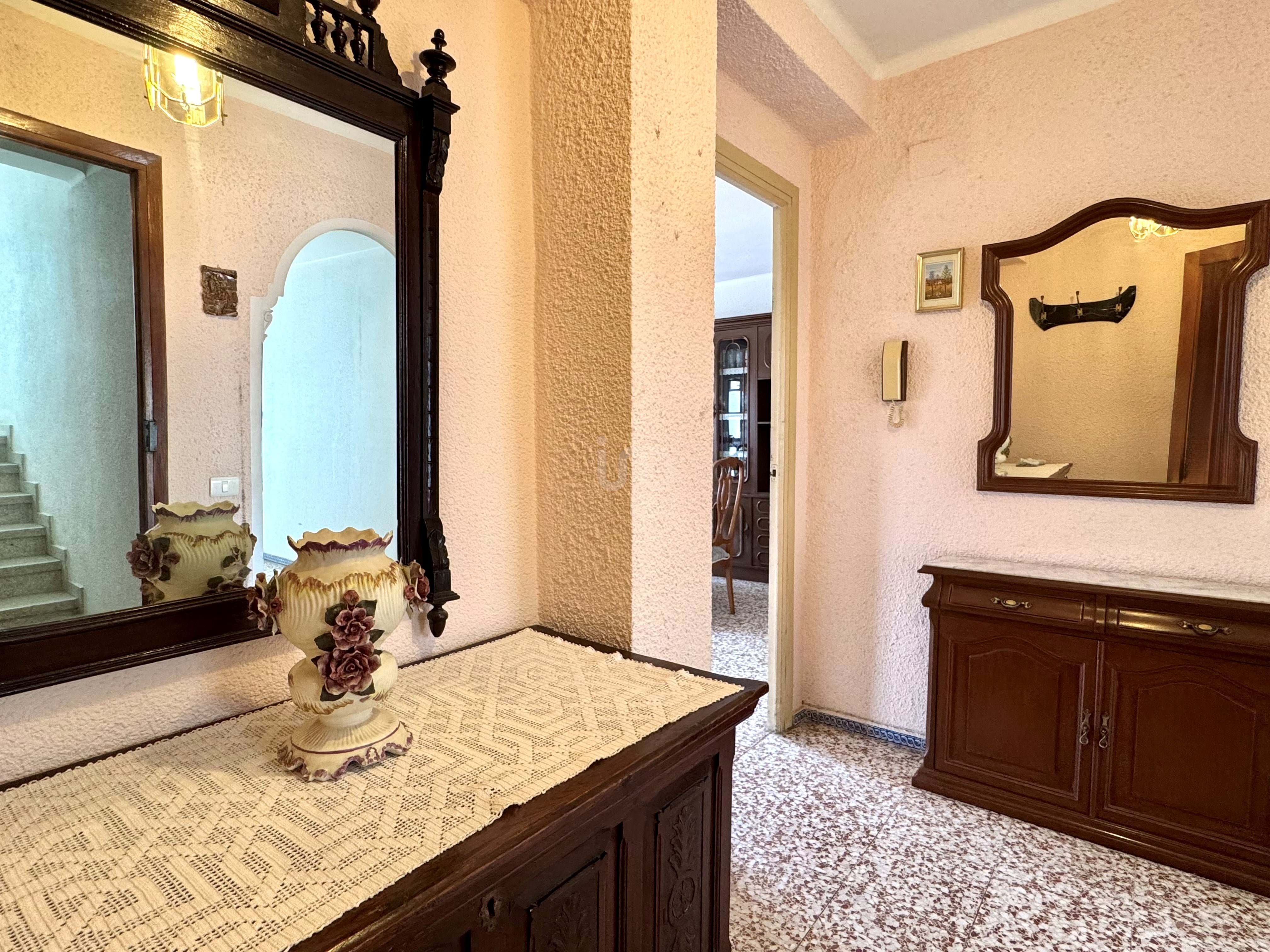 Flat for sale in Carcaixent  with Air Conditioner