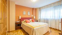 Bedroom of Single-family semi-detached for sale in  Madrid Capital  with Air Conditioner, Heating and Private garden