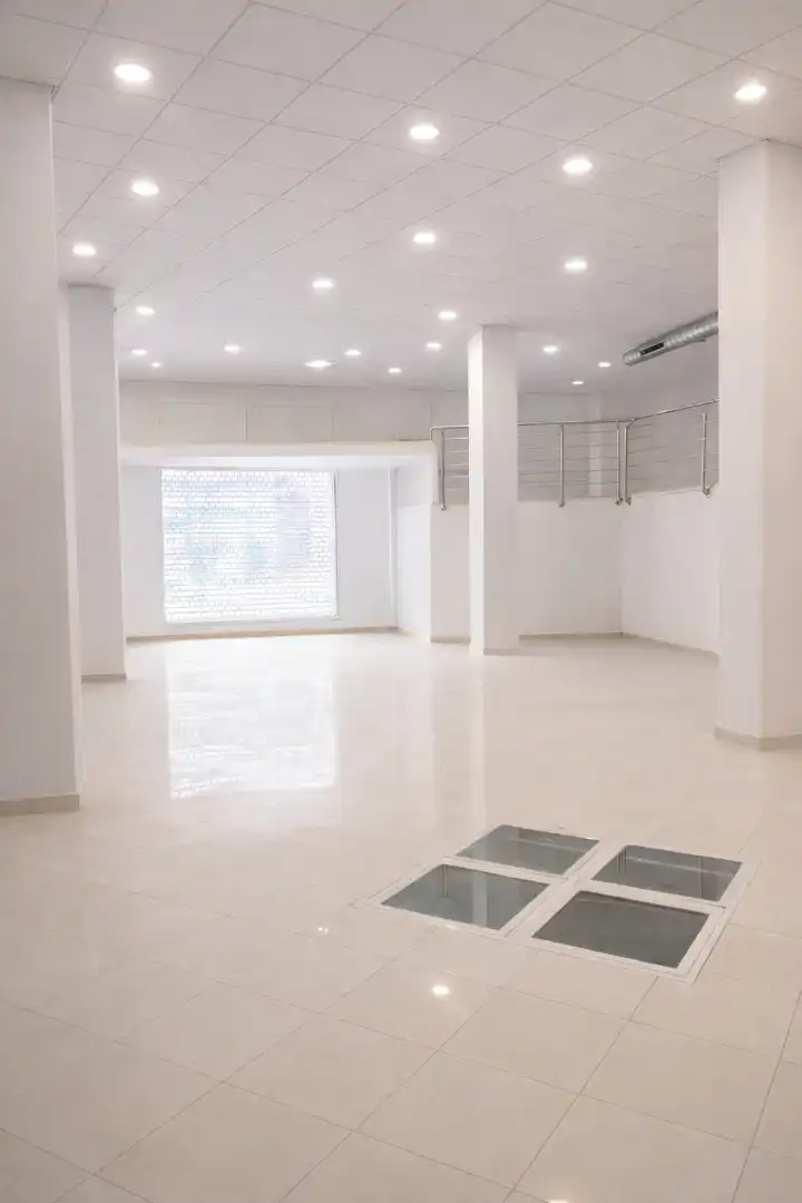 Oficinas con ascensor en venta en Calle Imeldo Serís 45, imagen 2